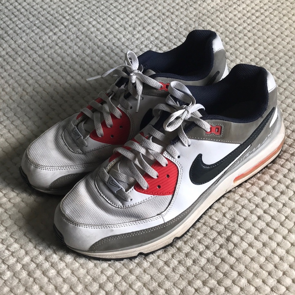 Nike Air Max men’s Sneakers Size US 13 Gray,Red and White Used (see pics)